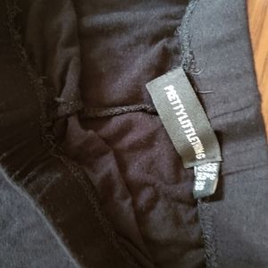 Prettylittlething biker shorts bundle size 6 M